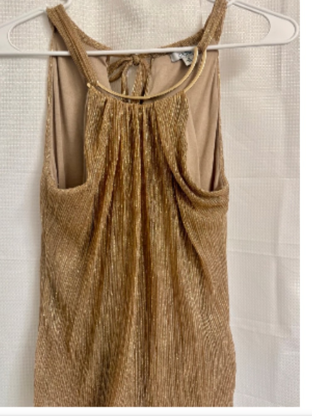 CACHÉ Metallic Gold Plissé Halter Top with Hardware Collar 👵MT